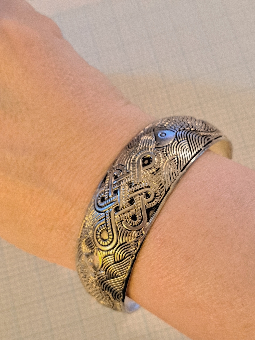 Intricate Silver-Tone Celtic Eternity Knot Fish Engraved Cuff Bracelet